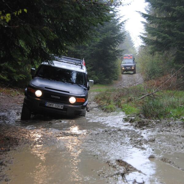 4x4 Private Hotel Tour through the Carpathians