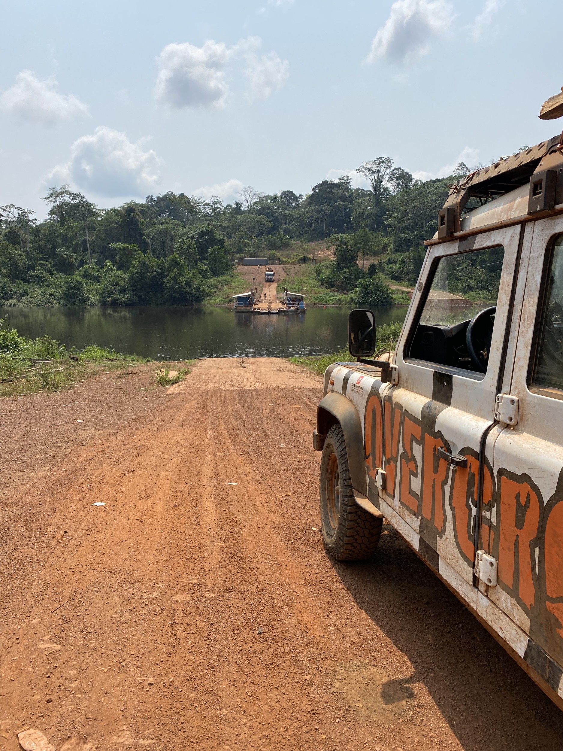 4x4 Transafrika Safari Piste durch Afrika on und off road immer eine Herausforderung