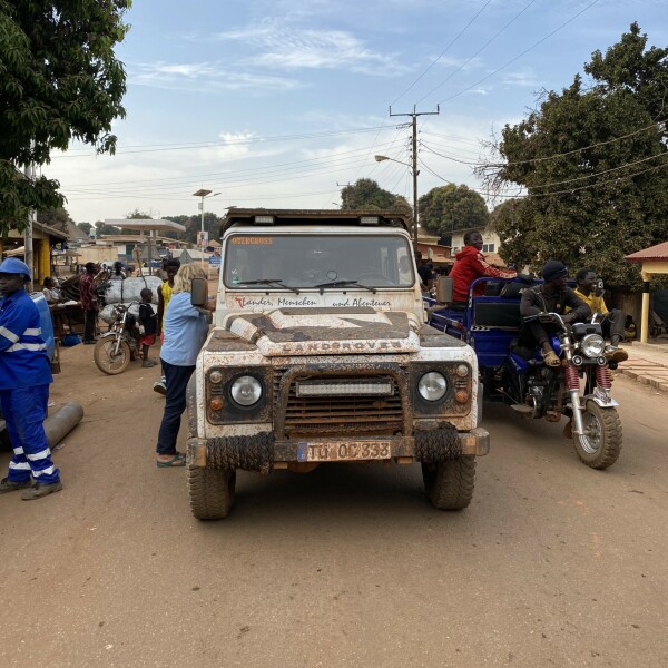 Offroad-Reisen Afrika Kongo Flachlandgorillas Ranger