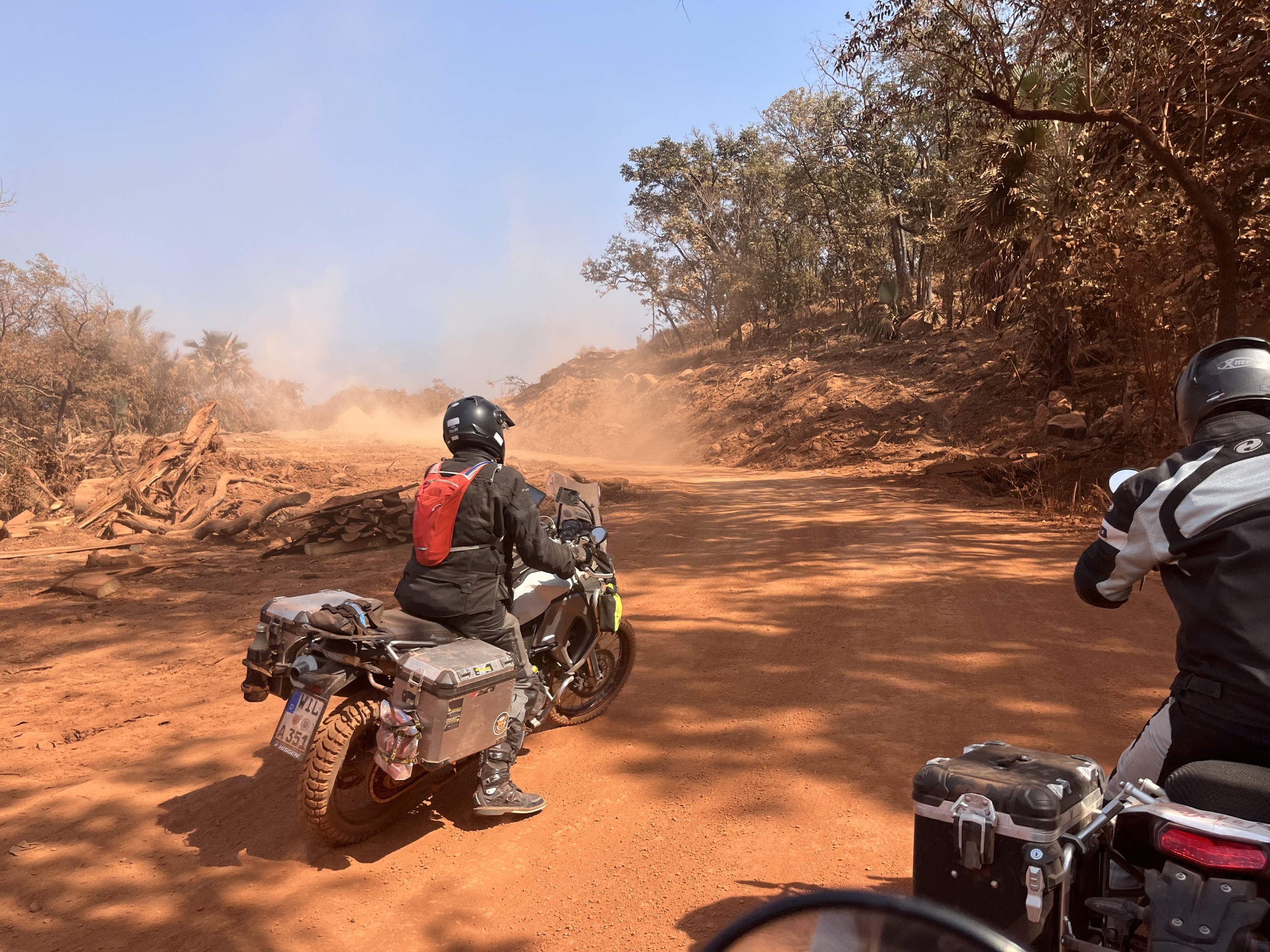 Motorradreisen in Guinea ist ein Highlight und Herausforderung