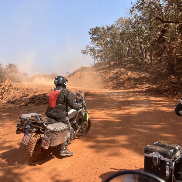 Motorradreisen Afrika Ghana Grenze Togo