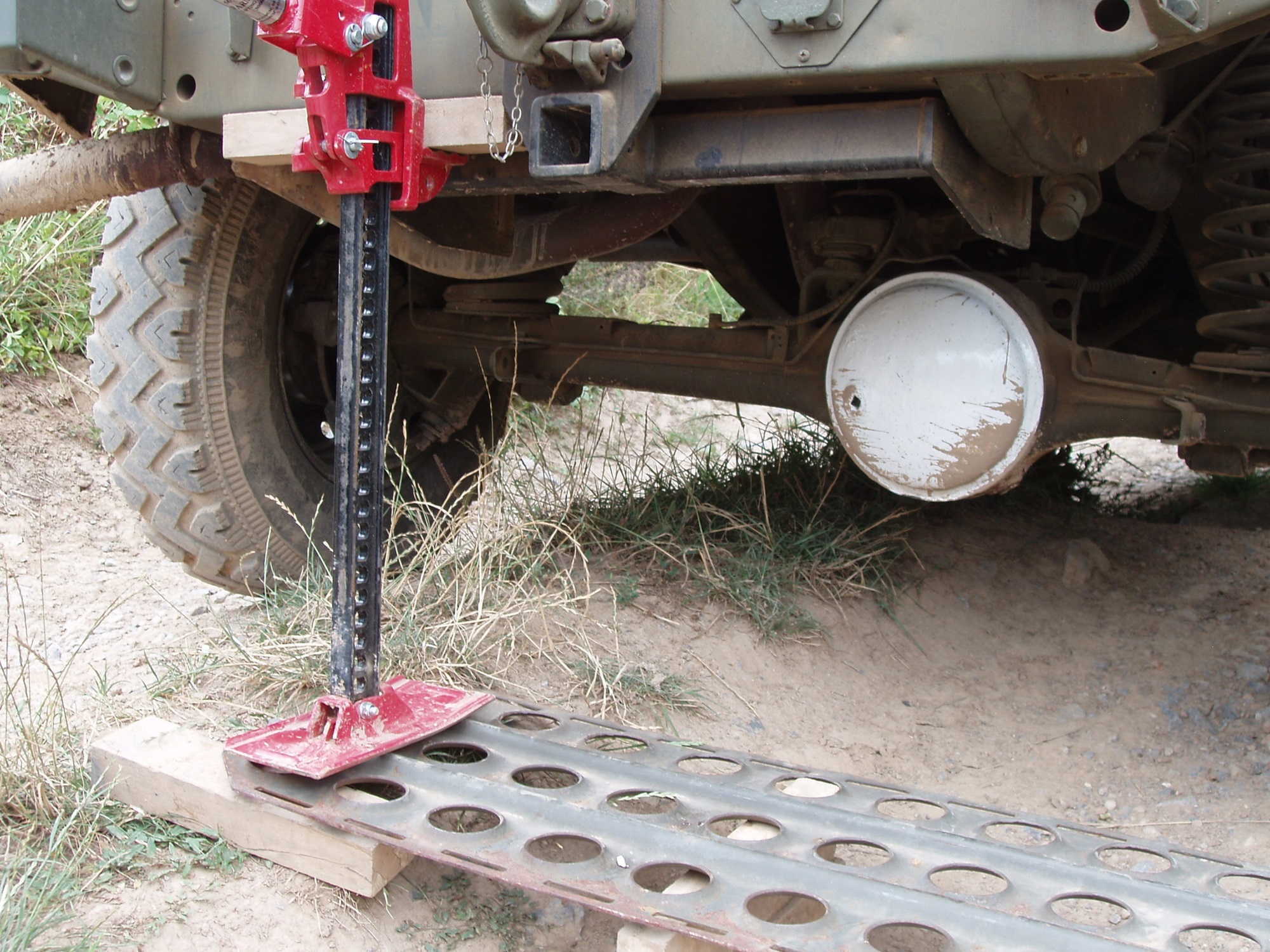 Mit dem Hi-Lift zuzrück in die Spur