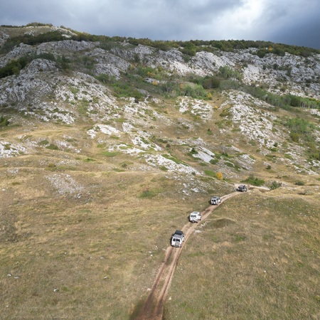 Inesquecíveis viagens off-road 4x4 nos Balcãs com OVERCROSS