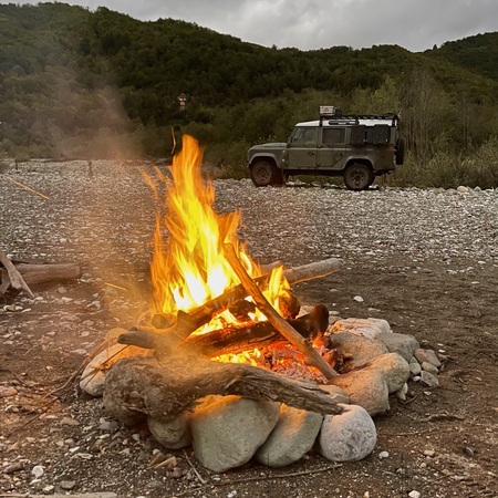 Inesquecíveis viagens off-road 4x4 nos Balcãs com OVERCROSS
