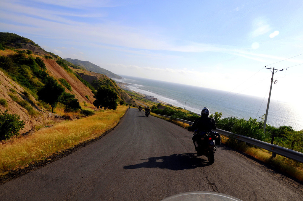 Auf der Küstenstraße mit dem Motorrad Küstenstraße auf unseren Motorradreisen in Südamerika
