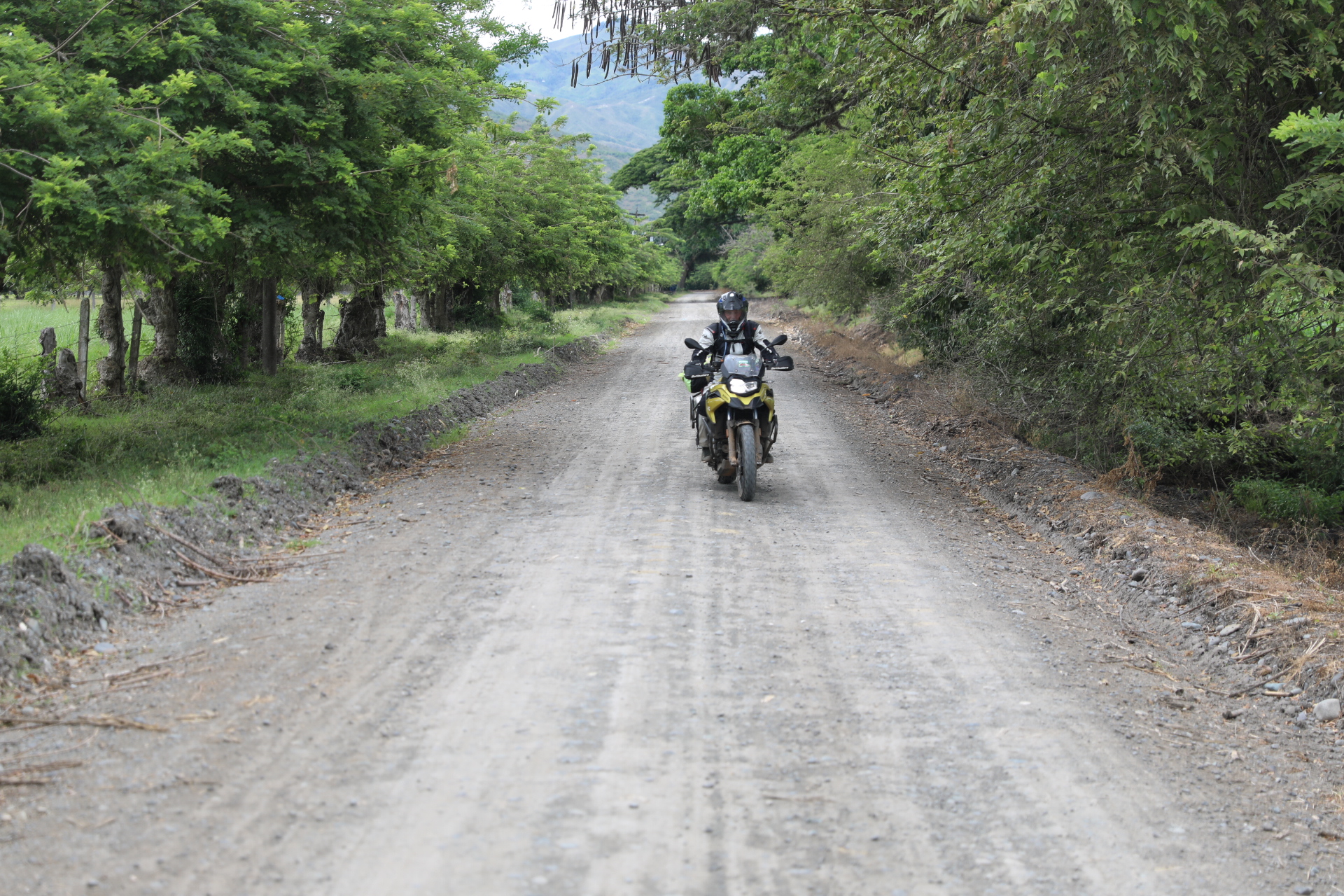 Das Anden und Pampa Motorradabenteuer führt uns über die Piste