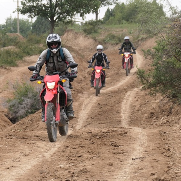 Motorradreisen Asien Sibirien Auenlandschaft Kultur