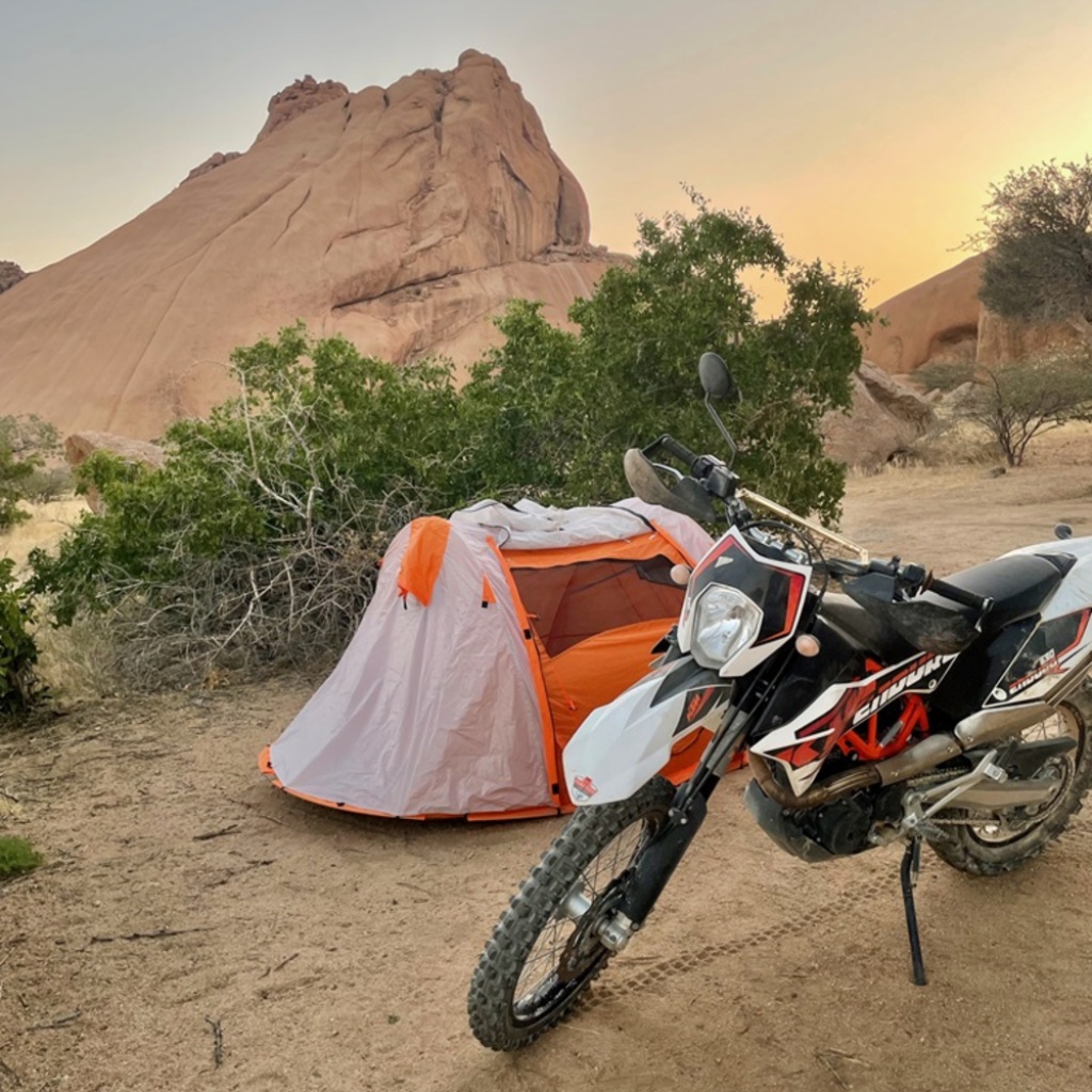 Motorradreisen Afrika Klawer Weinanbau probieren