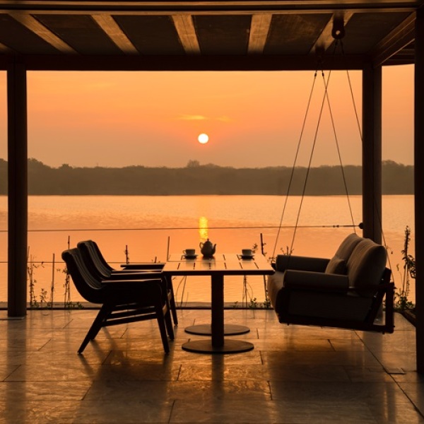 Erlebnis-Reisen Asien Udaipur Flughafen Incredible