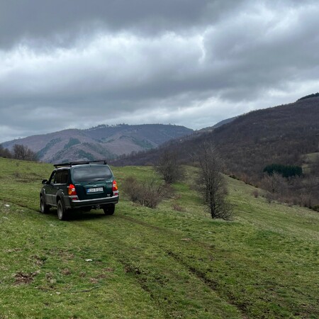 Tour off-road guiada de 4x4 pelos Bálcãs