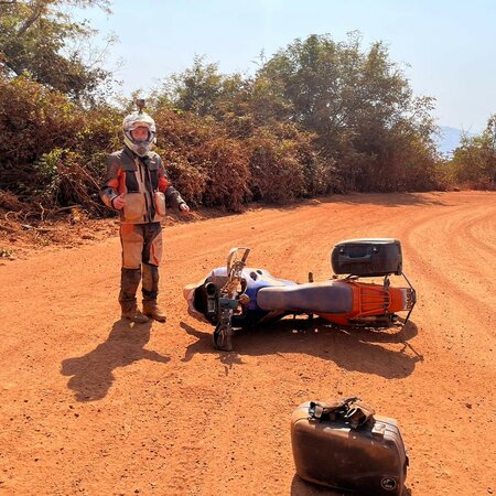Afrika Motorrad Expedition: Transafrika VÁ PARA O OESTE