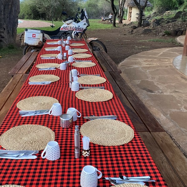 Motorradreisen Afrika Berggorillas Bwindi Nationalpark