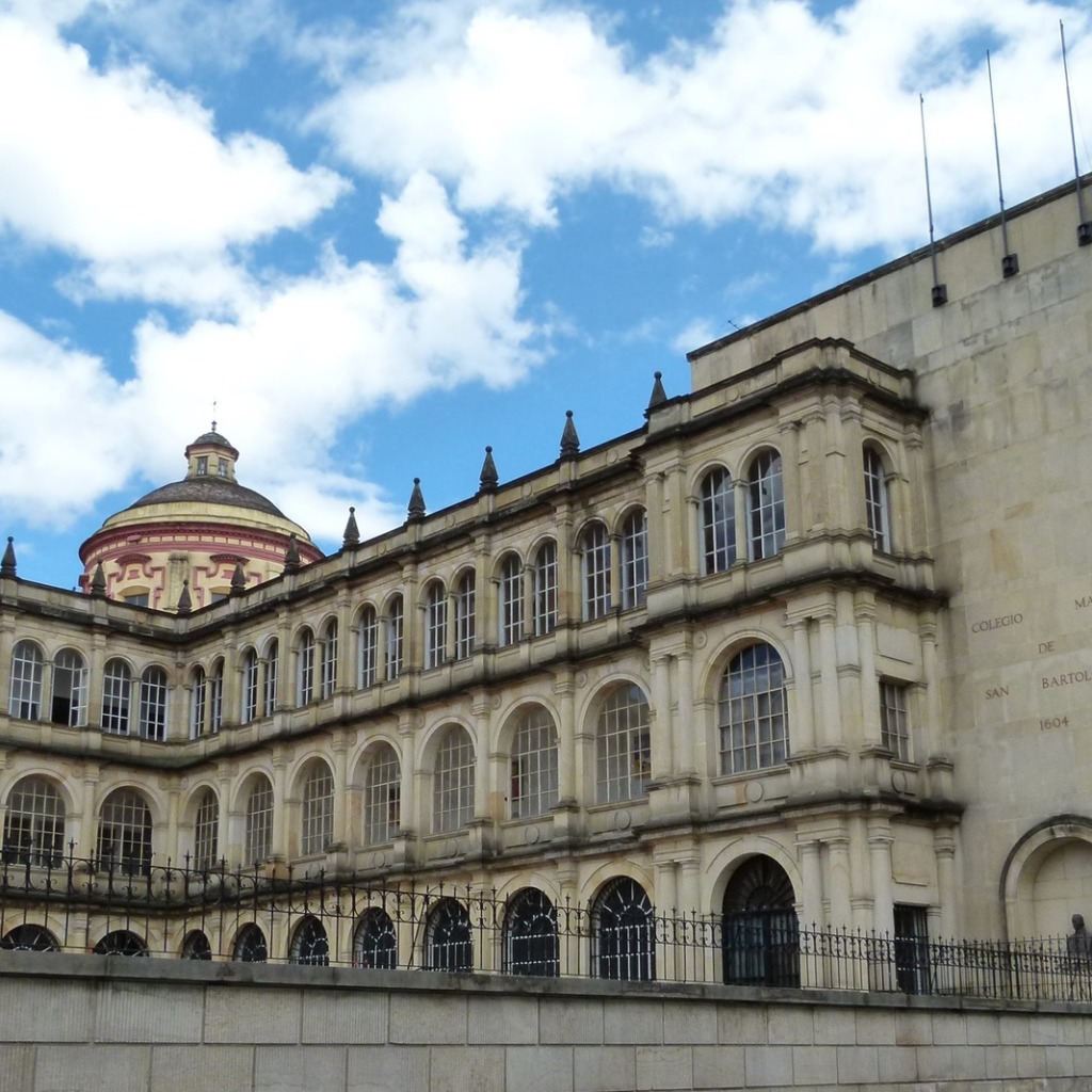 Erlebnis-Reisen Kolumbien Villa Vieja Parque Steinskulpturen