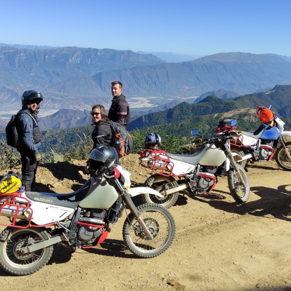 Motorradreisen Bolivien La Higuera Kondore Guerillakriegs