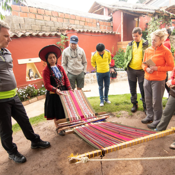 Erlebnis-Reisen Peru Collpapampa Orchideen Pachamanca