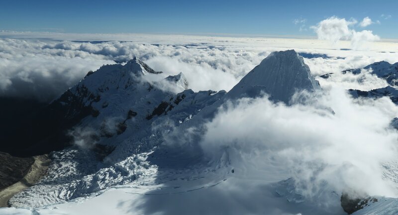 Alpamayo und Nevado Pisco in der Cordillera Blanca