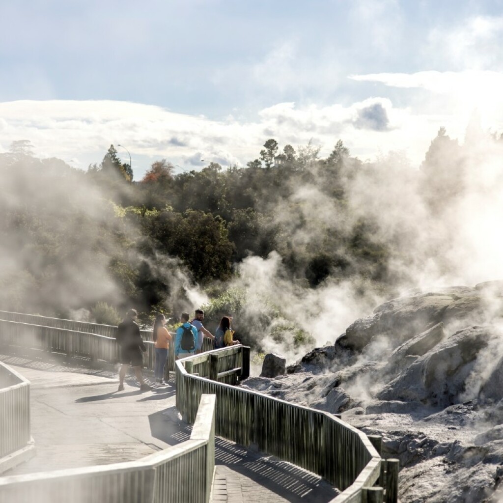 Erlebnis-Reisen Neuseeland Rotorua Hobbiton Waimangu