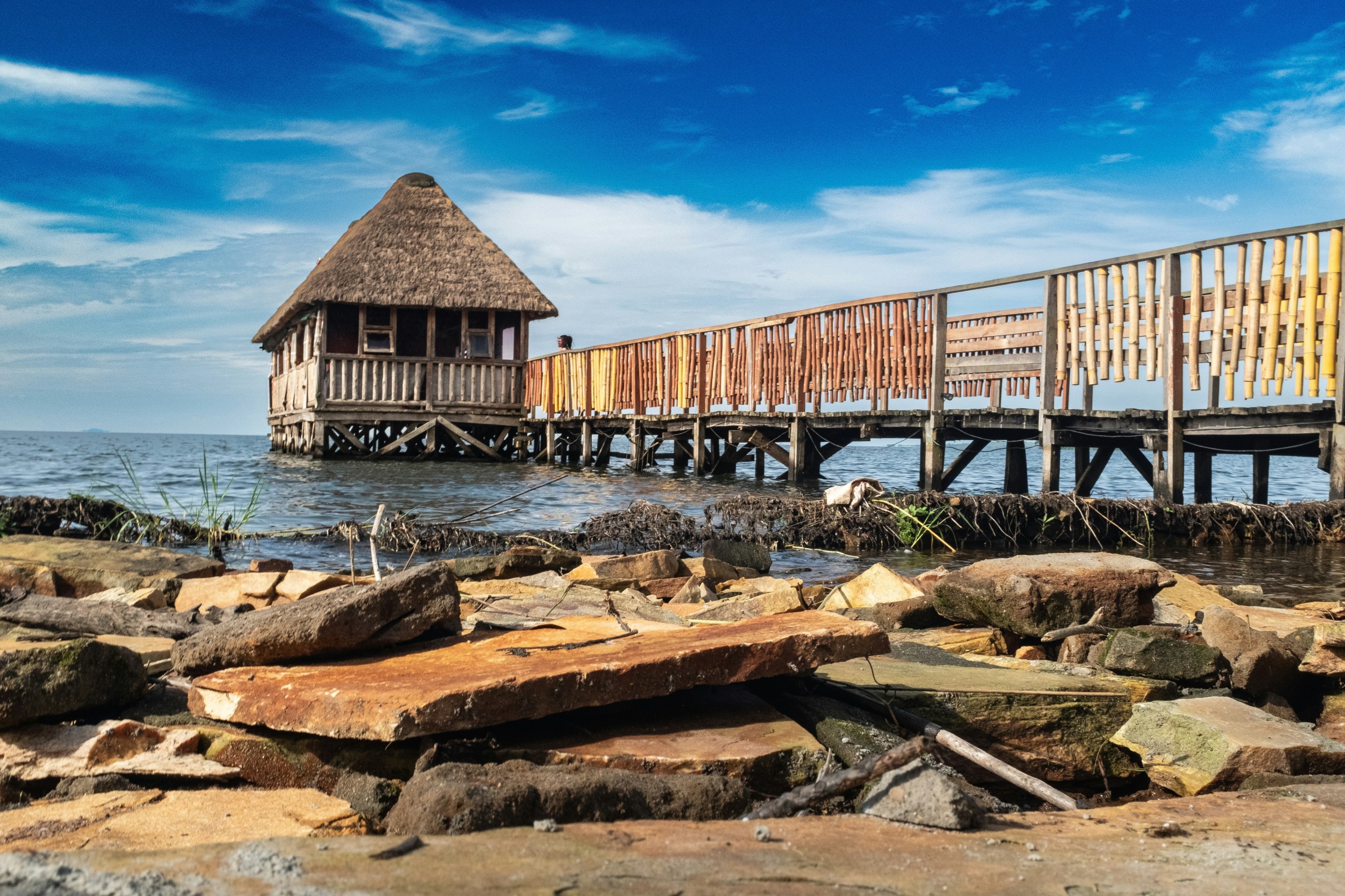 Motorcycle trips in Uganda: Adventure between jungle and nature