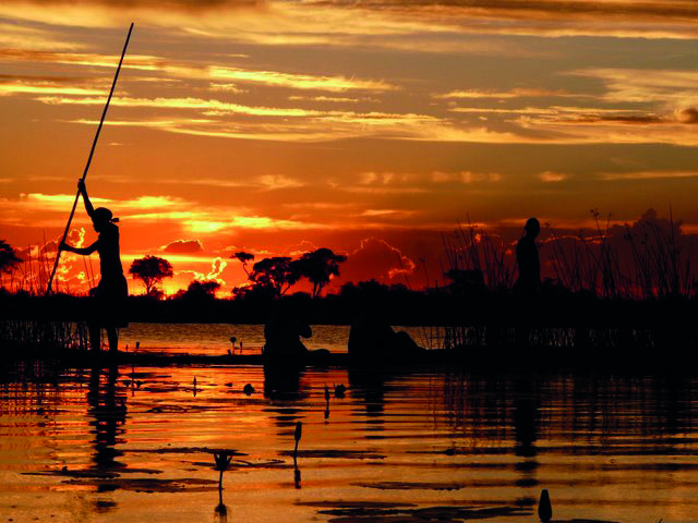  Okawango Delta bei Sonnenuntergang