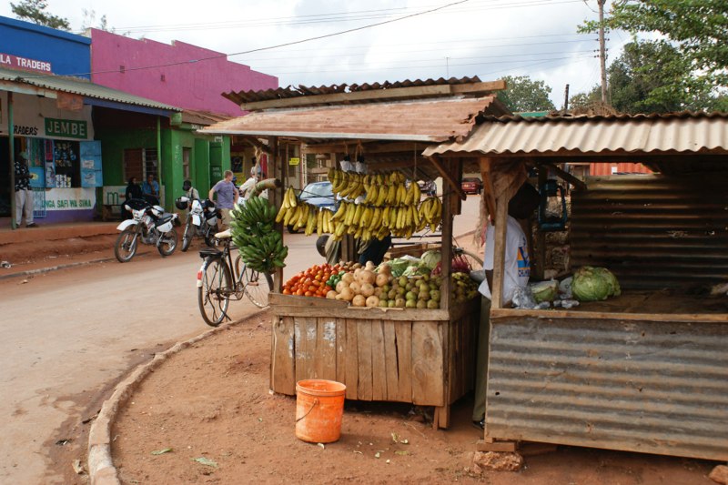 Motorradreise durch Kenia Kwale auf dem Markt