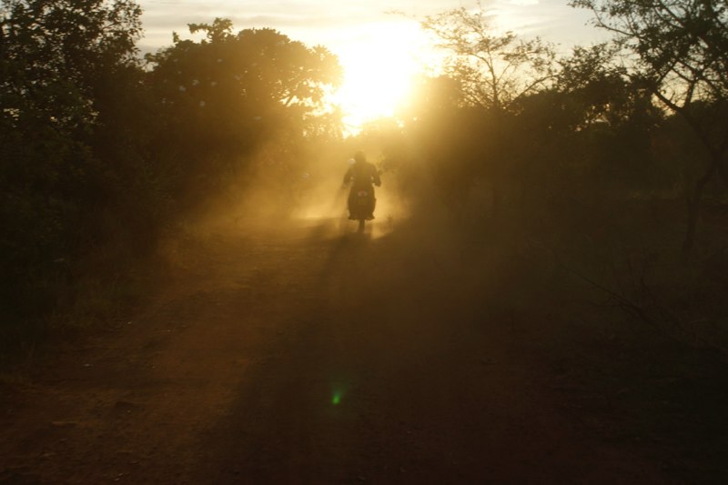 Msambweni Sonnenuntergang Kenia Motorradreise 