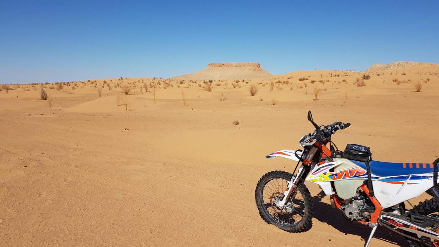 Mit der KTM auf dem Weg nach el Mida während unserer Enduro Reise