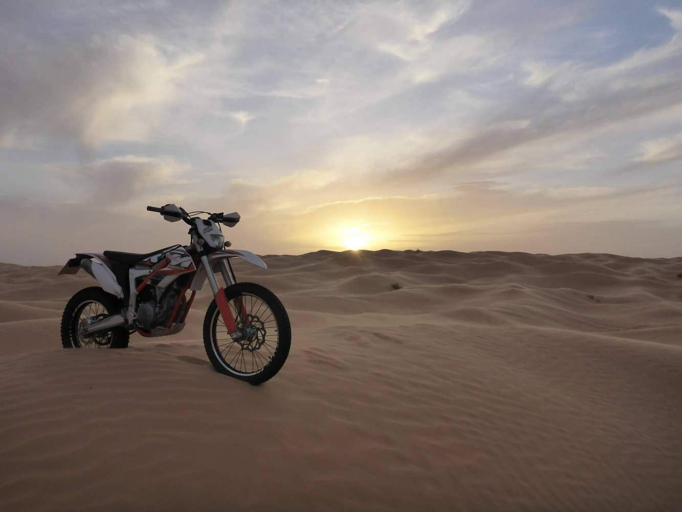 KTM Enduro Motorrad Reise Tunesien Sand Abenteuer