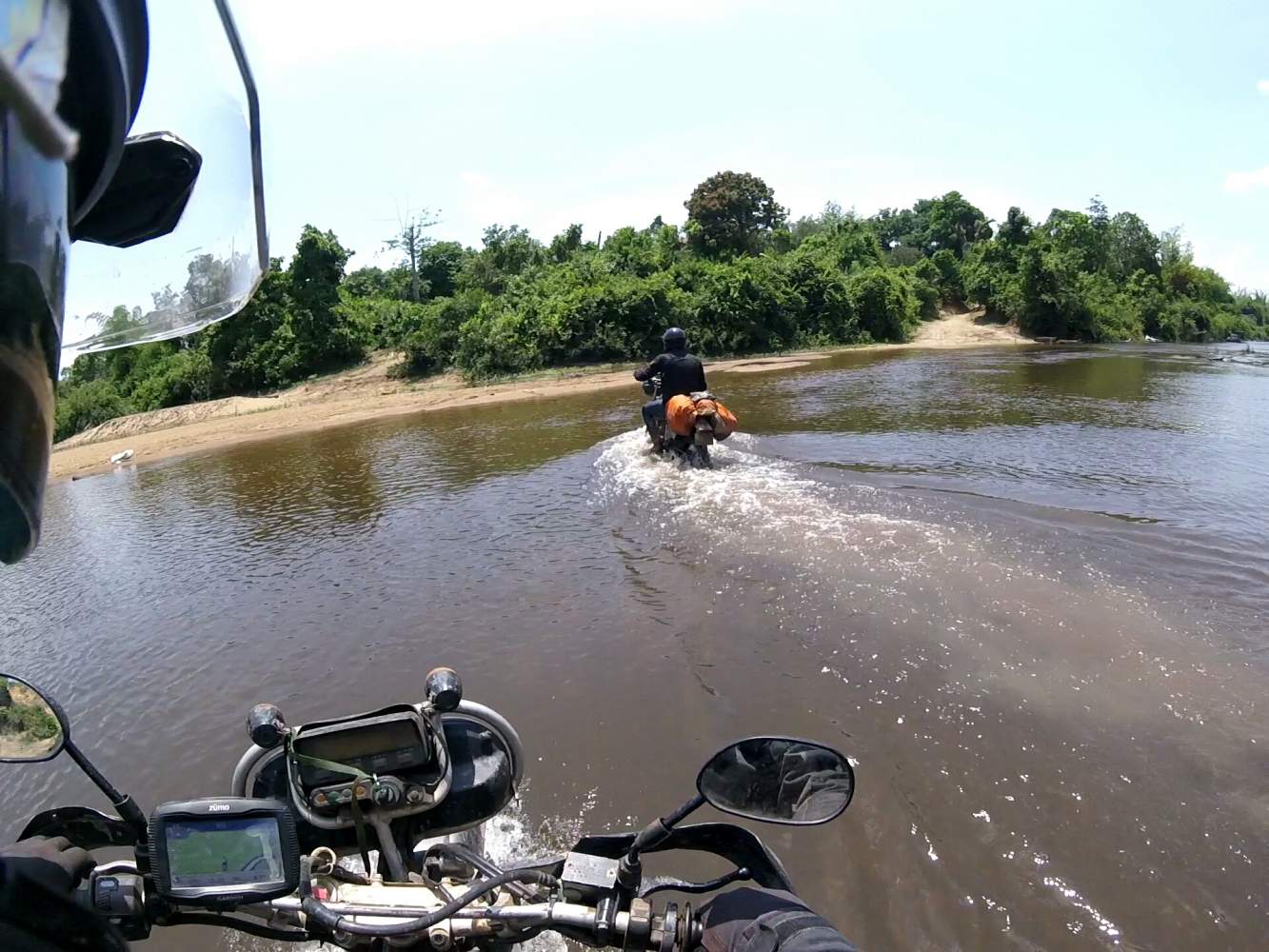 Overcross Kambodscha Motorrad Reiseerlebnis Angkor Wat Enduro Abenteuer