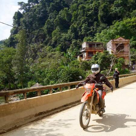 Enduro tour to Vietnam's mountain tribes