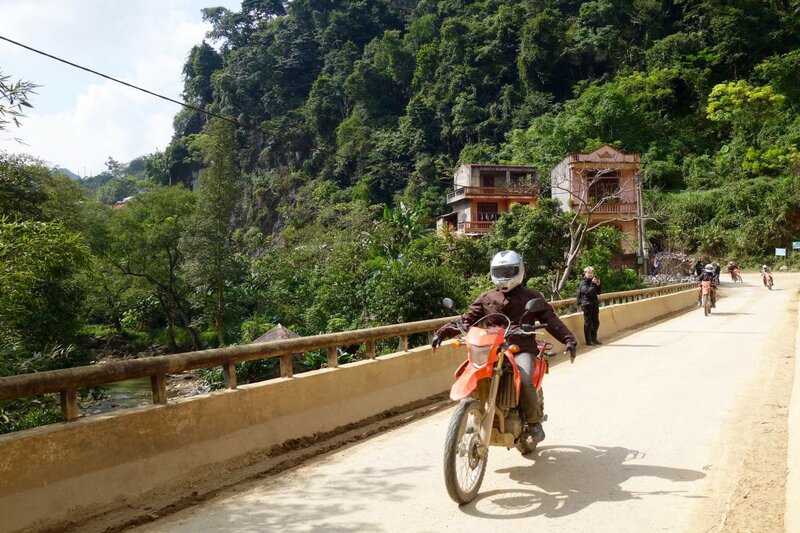 Enduro tour to Vietnam's mountain tribes