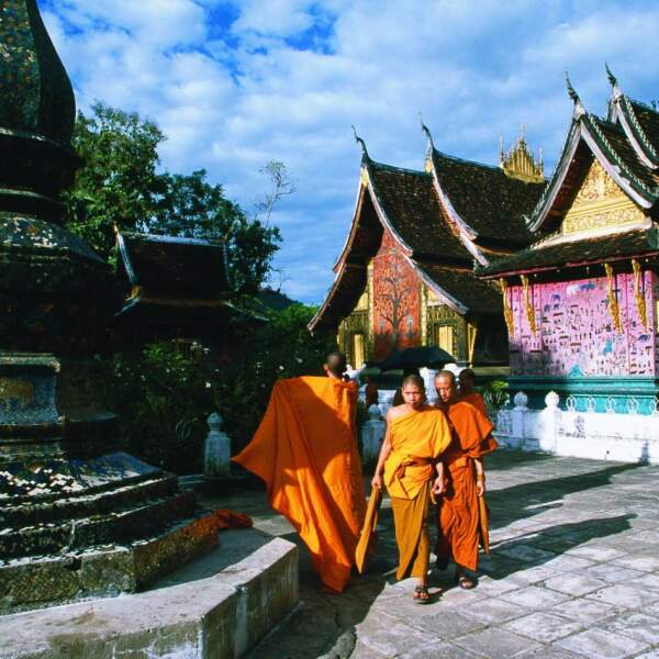 Motorradreisen Thailand Highway Bergdörfer Flussdurchfahrten