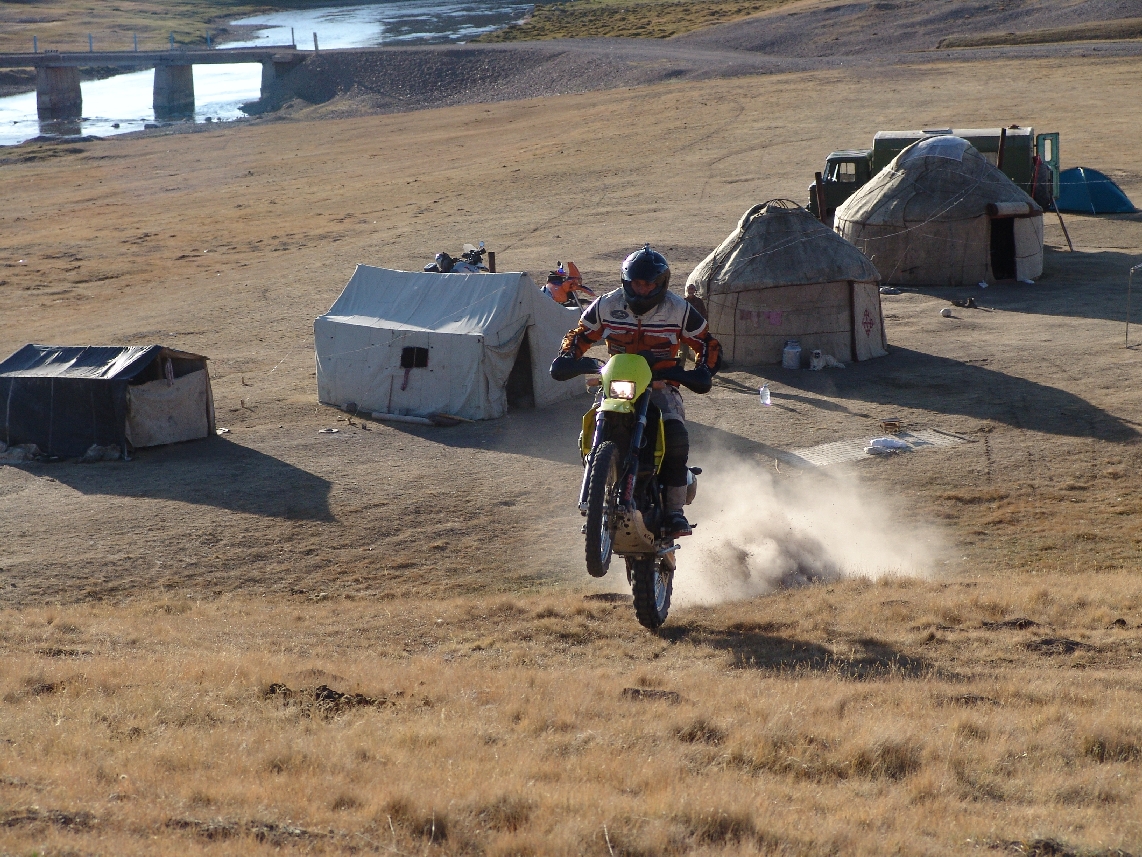 Overcross Motorradreise Seidenstrasse Und Pamir Highway Motorrad Expedition Von Der Mongolei Bis Nach Europa