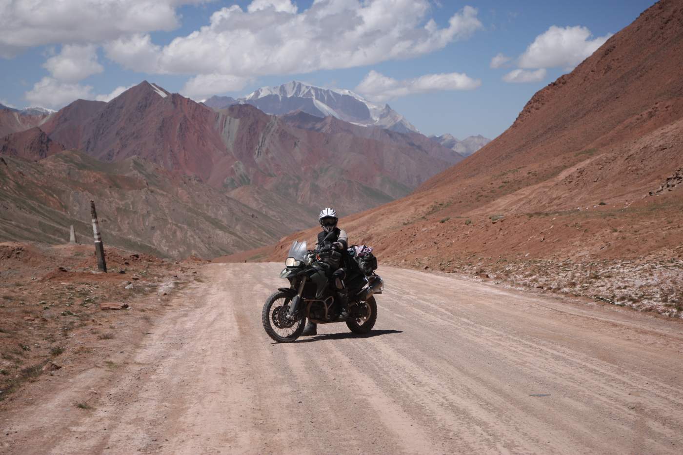 Abenteuer und Motorrad Reisen mit Overcross in Asien