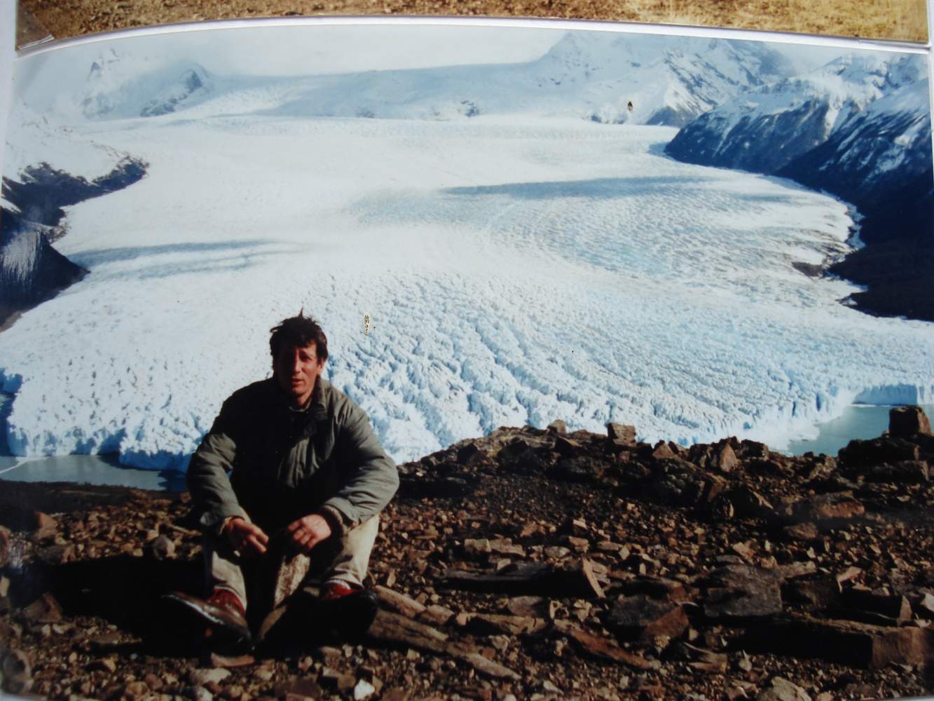 Chile Beölkerung vor einem Gletscher