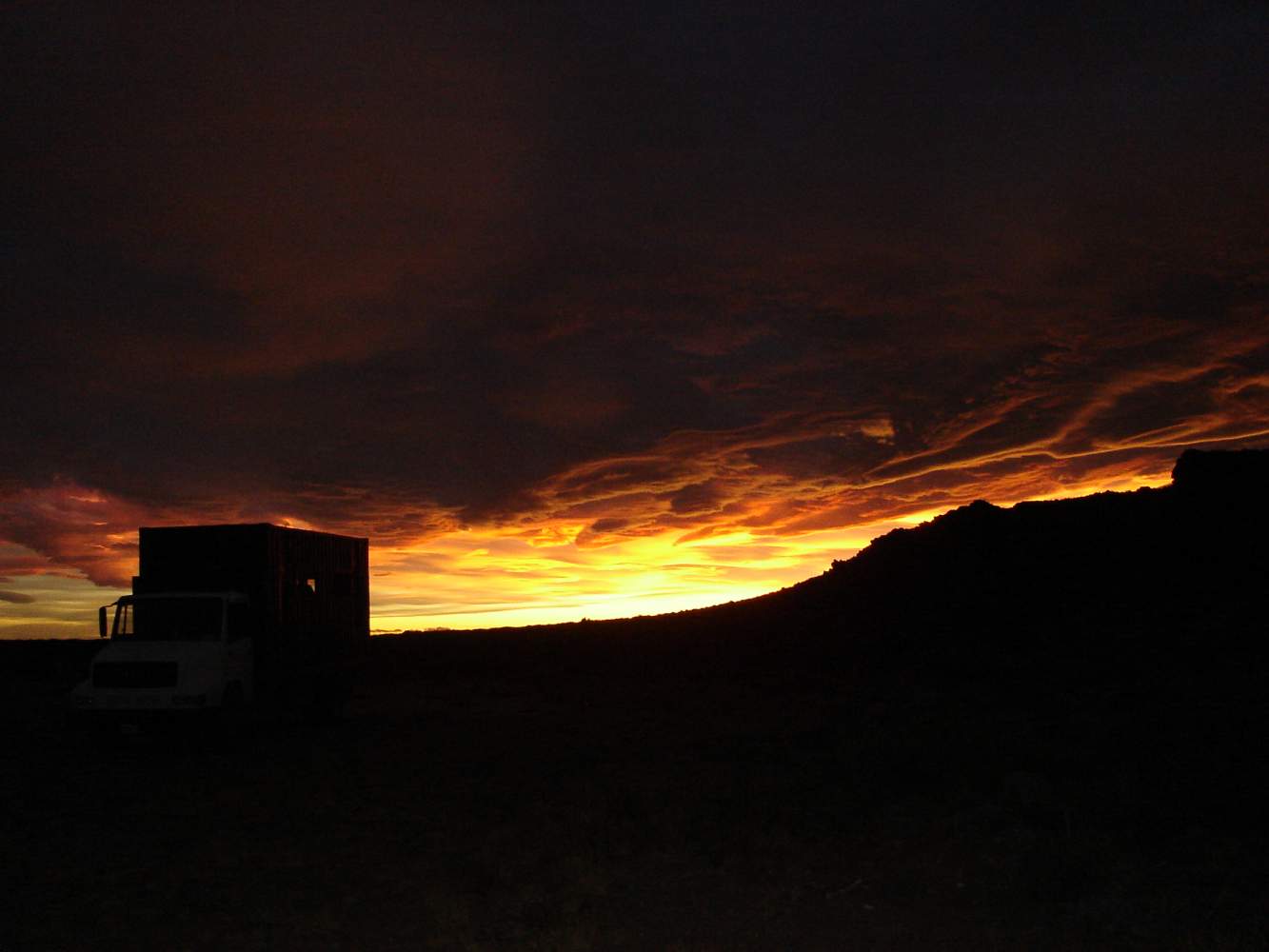Sonnenuntergang im Reiseland Chile, aufgenommen auf einer Motorradreise