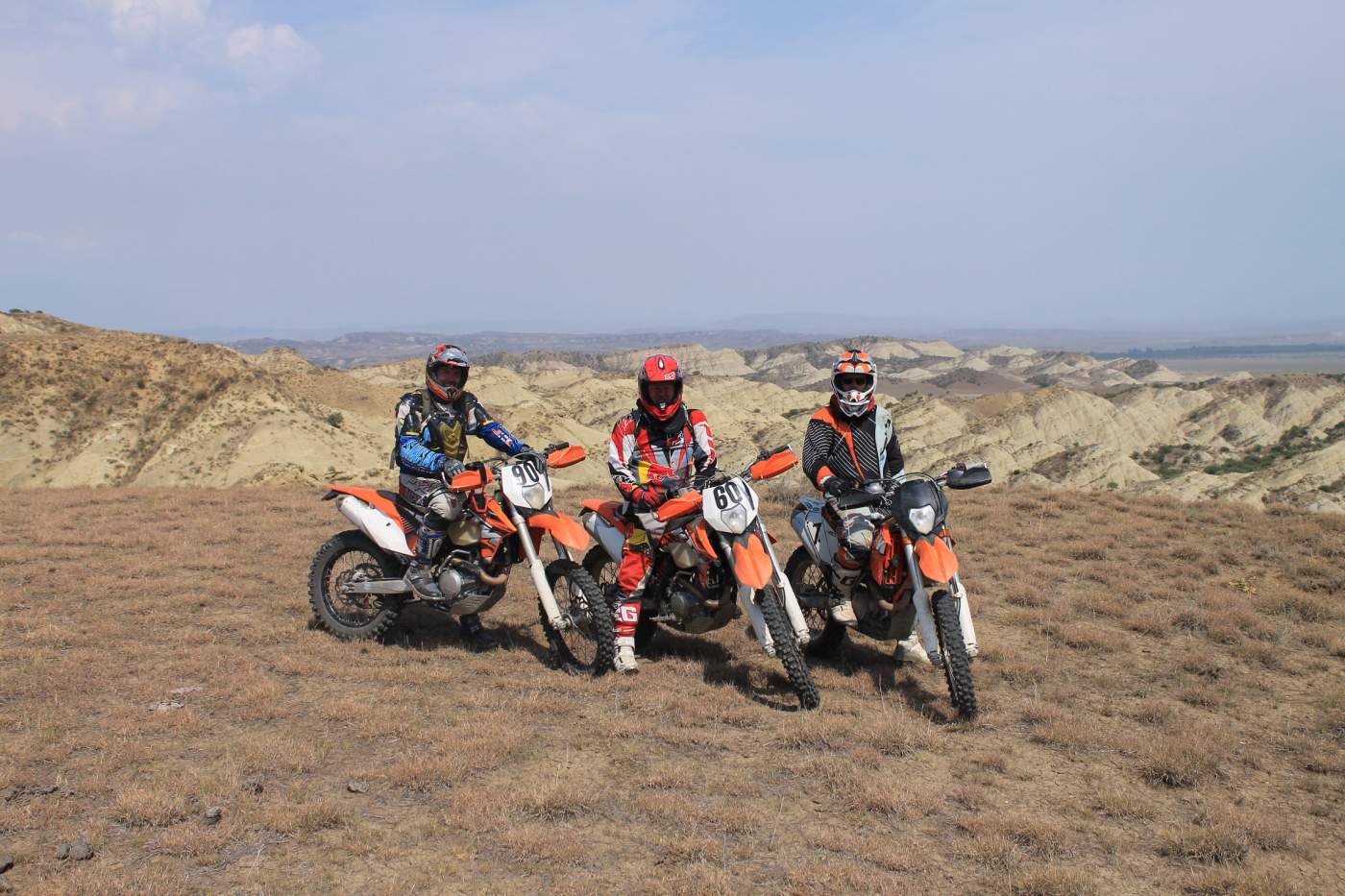 Offroad durch die Berg und Savannenlandschaft georgiens