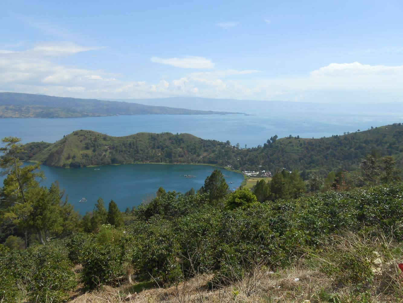 Blick auf den Toba See in Nord Sumatra, Indonesien