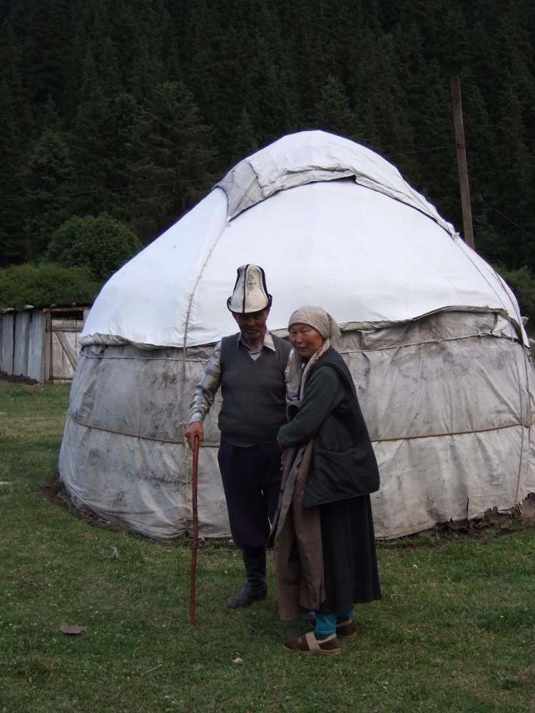 Enduro Reisen und Abenteuer in Kirgistan mit Overcross
