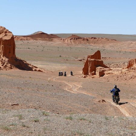 Mongolei Motorradreisen: Enduro durch Gobi und Steppe
