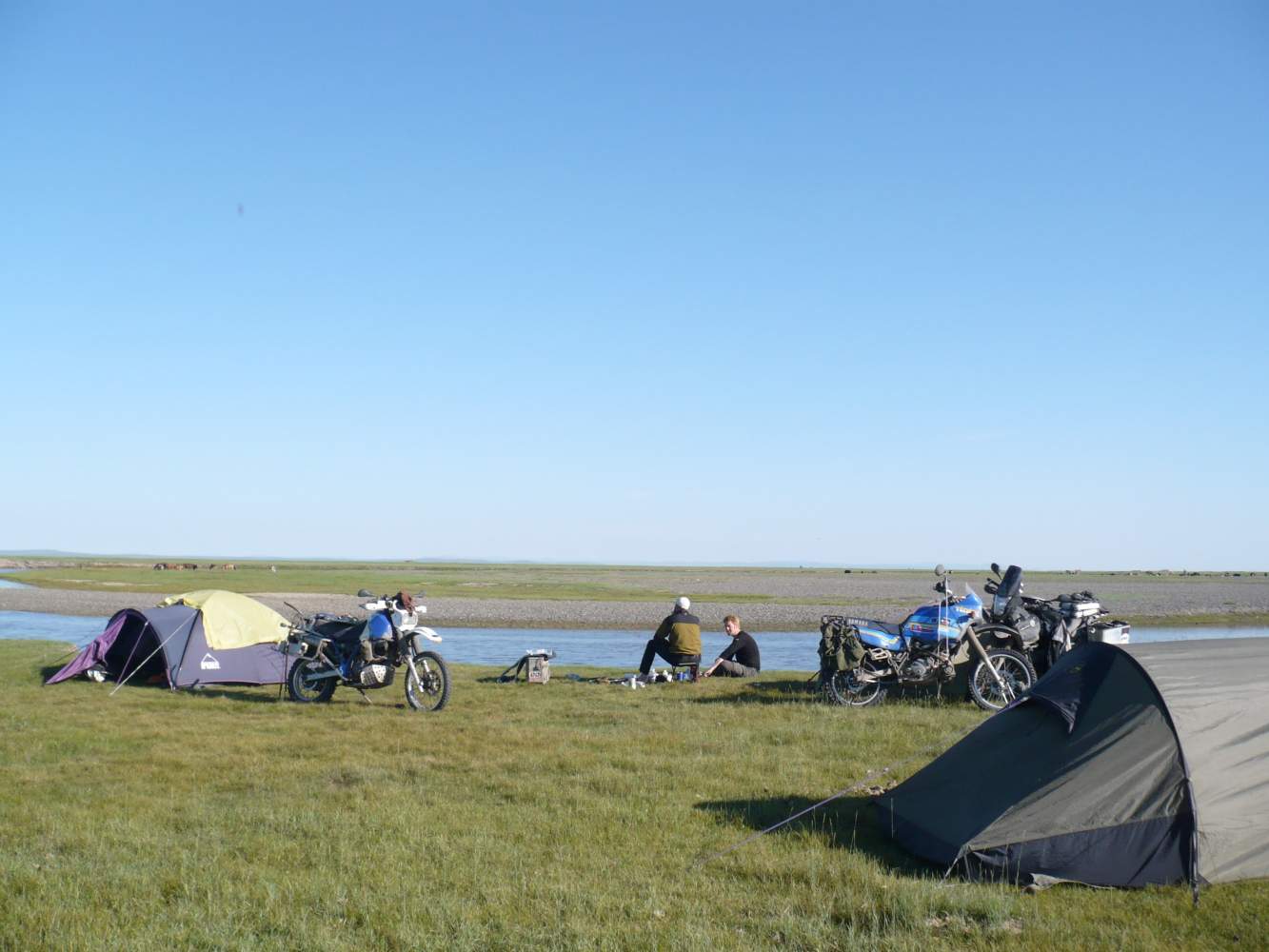 Motorradreise in die Mongolei , Camping in der Wildnis