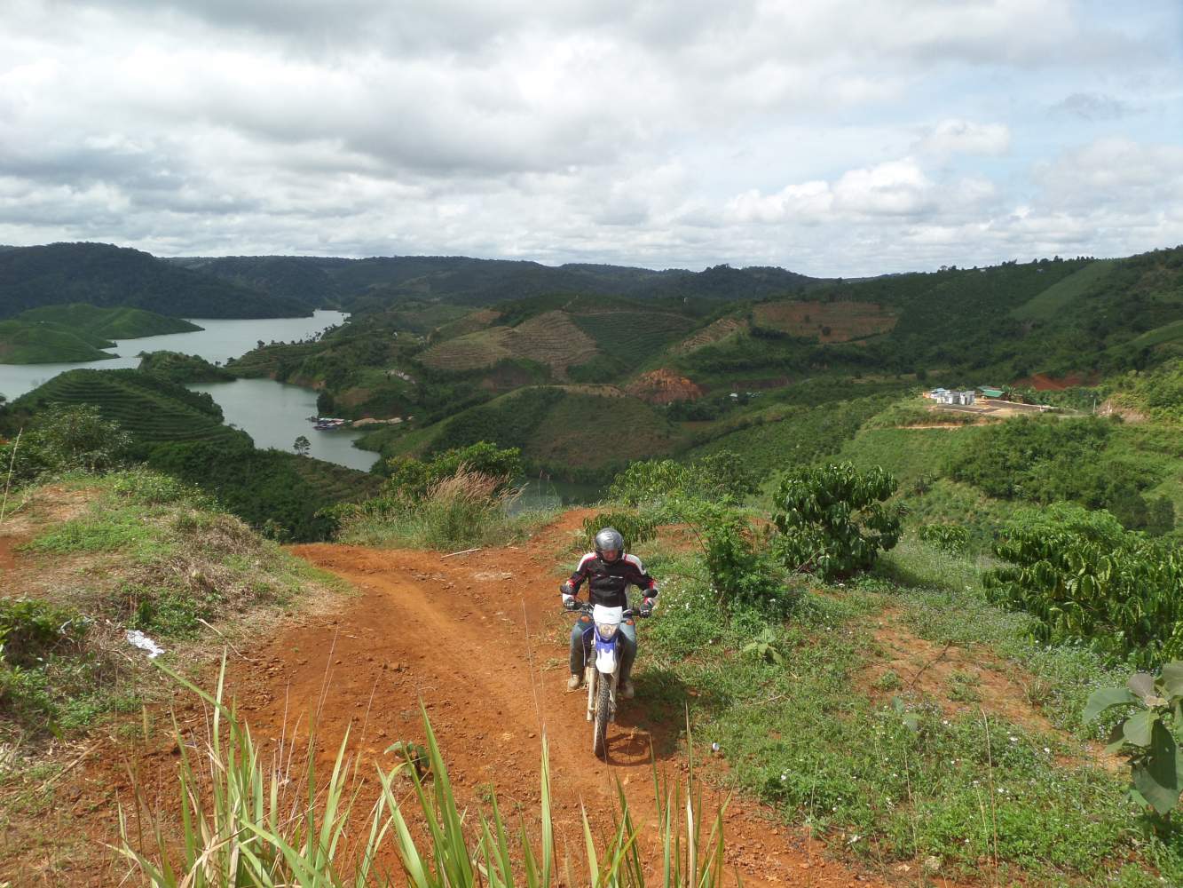 Vietnam | Nord nach Süd | Motorradreise | Enduro | Abenteuer | OVERCROSS