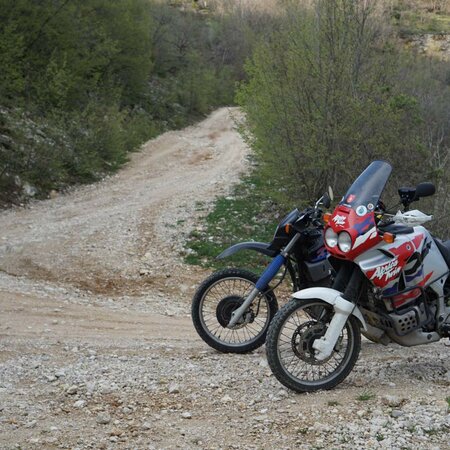 Balcão Viagens de Moto 2026 – Tours de Aventura Guiados