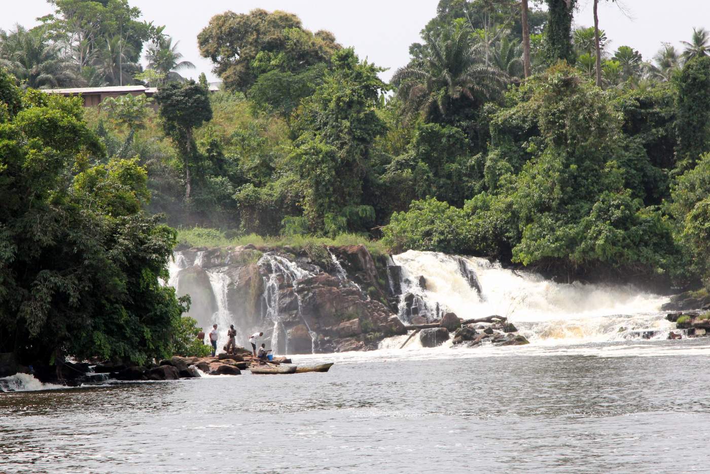 Wasserfall des Lobe am Golf von Guinea, Kamerun
Wasserfall des Lobe am Golf von Guinea, Kamerun