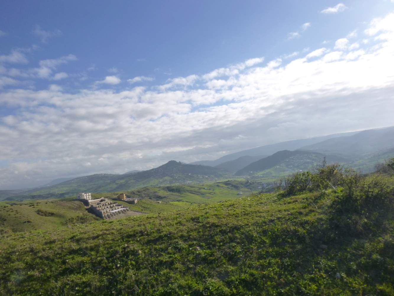 Gebirgslandschaft auf einer Reise durch Marokko