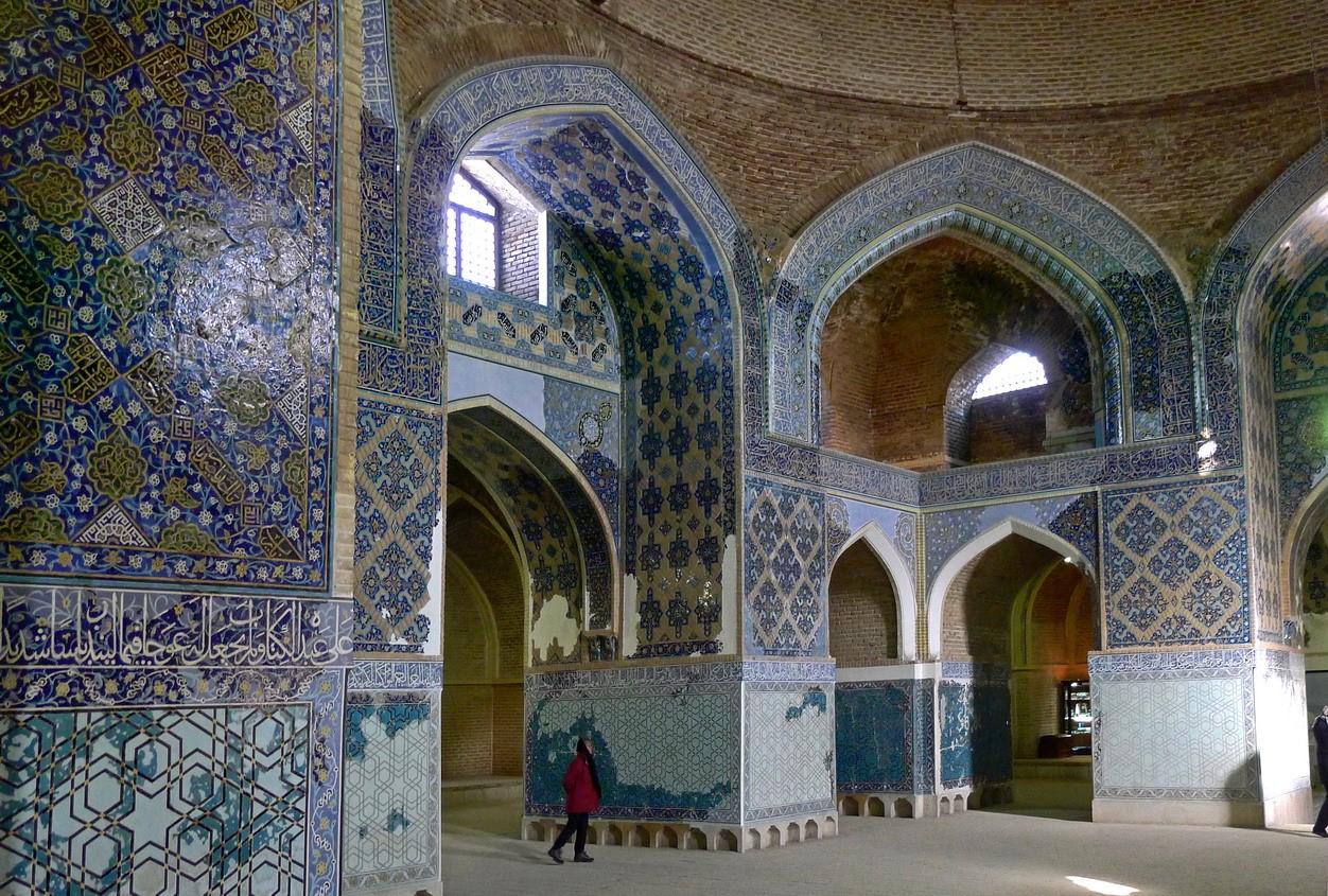 Die blaue Moschee in Täbris/Iran