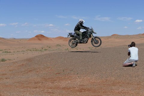 Mongolei Motorradreisen: Enduro durch Gobi und Steppe