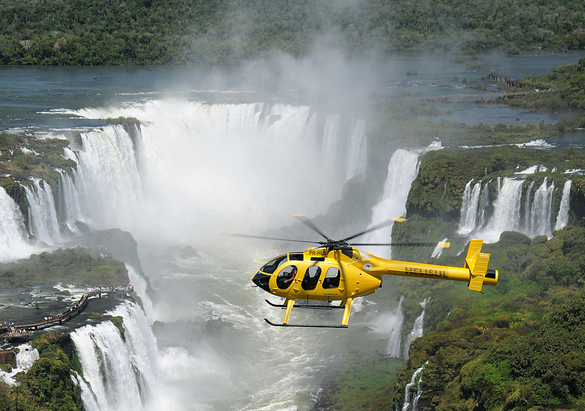Helikopterflug über den Iguassu Wasserfällen