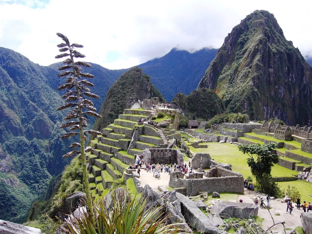 Machu Picchu bei einer Rundreise in peru mit dem Reiseveranstalter OVERCROSS