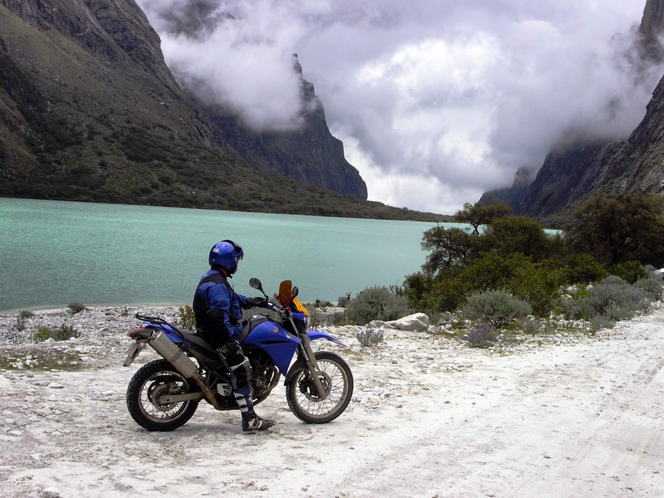 Bergwelt Perus mit dem Motorrad erkunden