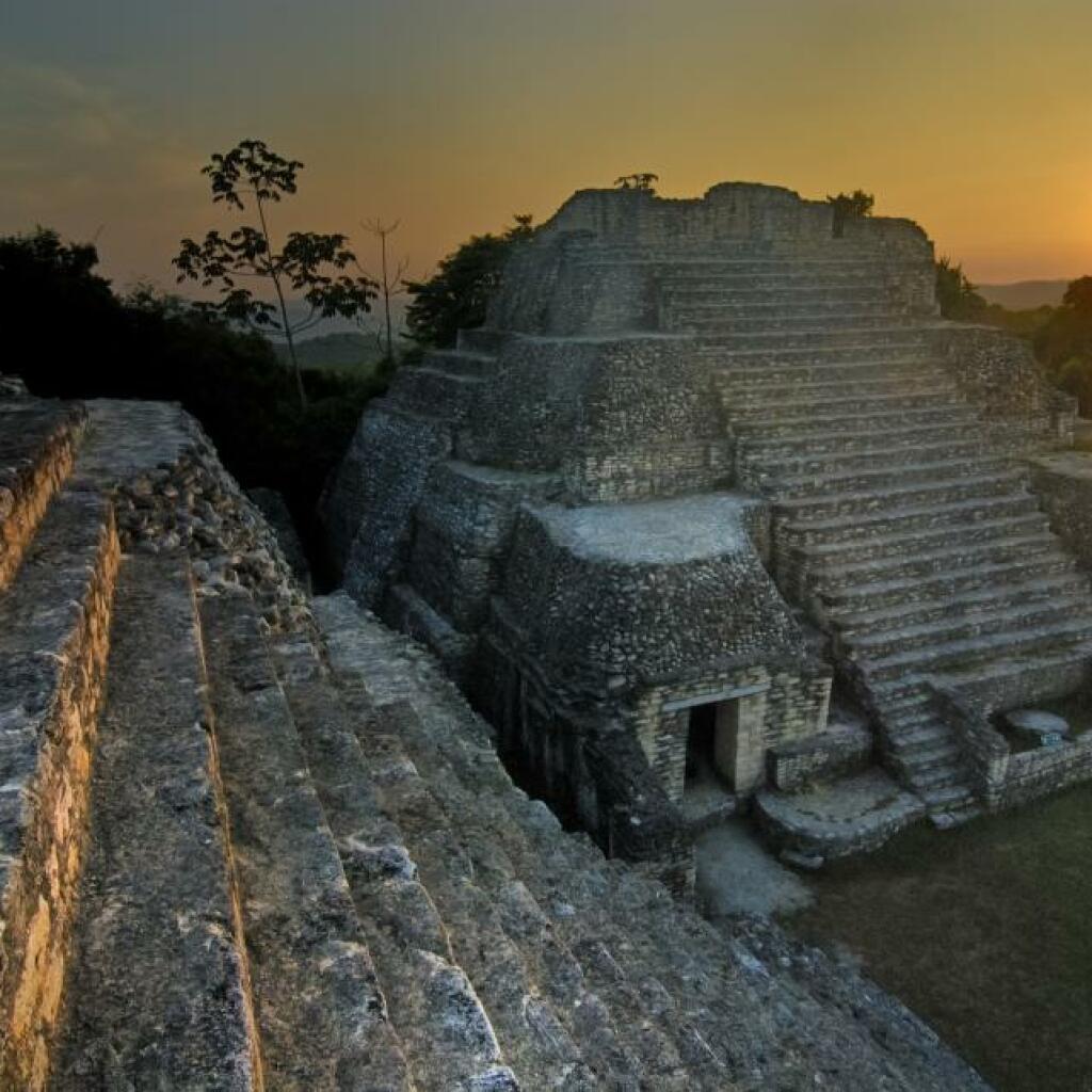 Motorradreisen Belize Grenzabfertigung Straßen Weltkulturerbe